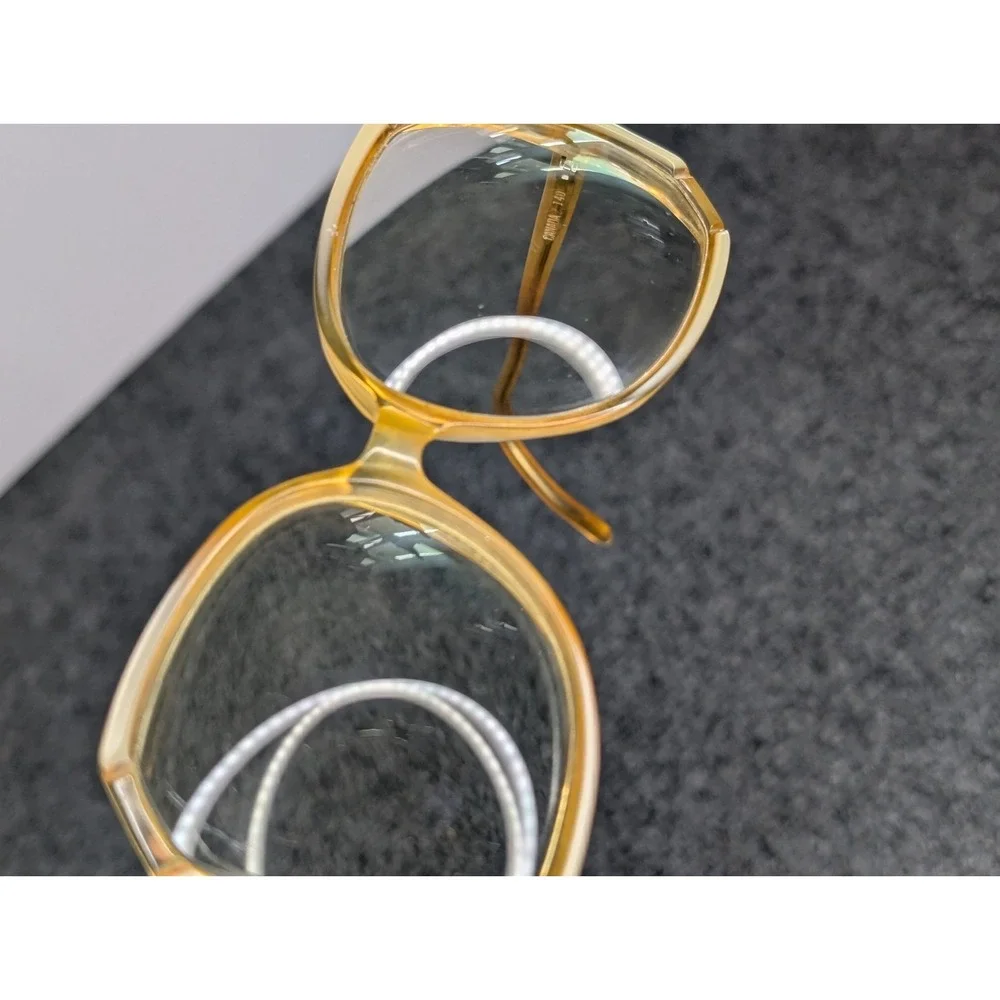 Vintage Tura Eyeglass Frames Canada 140‎ Geometric Pearl White Accent